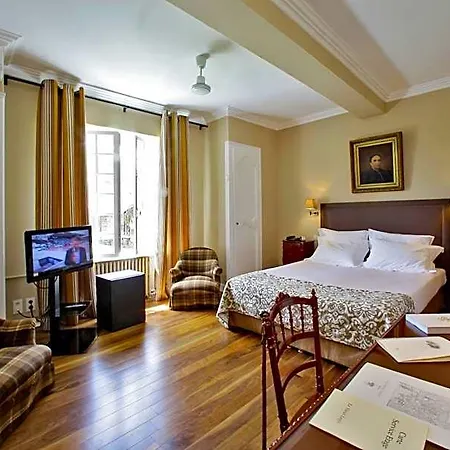 Le Vieux Logis Hotel 4*
