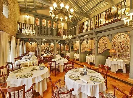 Le Vieux Logis Hotel 4*