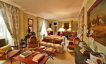 Le Vieux Logis Hotel 4*